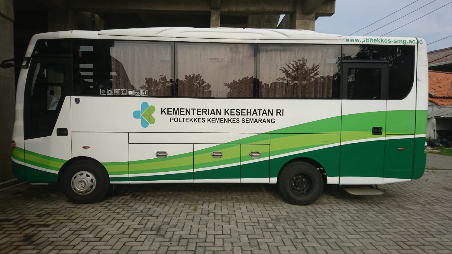 Bus Reguler - GIZI H7132XG