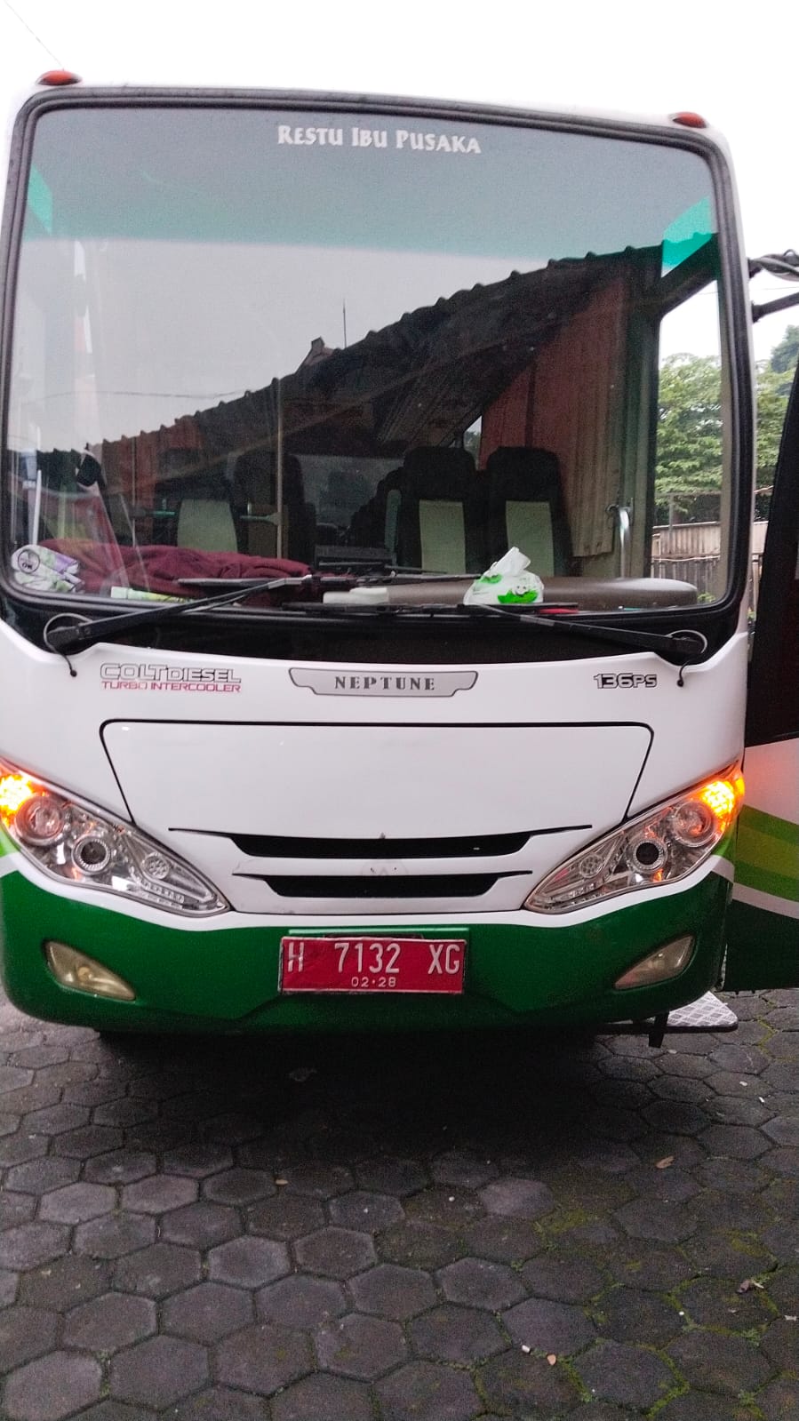 Bus Reguler - GIZI H7132XG